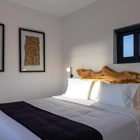 Villa Black Villa- Cave Heated Pool *