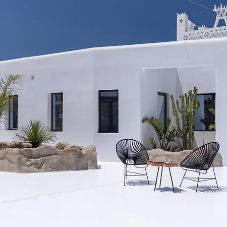 Black Villa- Cave Heated Pool Villa Mykonos Town