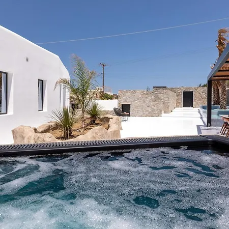 Black Villa- Cave Heated Pool Villa *