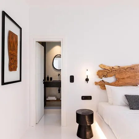 Villa Black Villa- Cave Heated Pool
